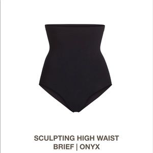🍂Sculpting high waist brief🍂 skims by KKW